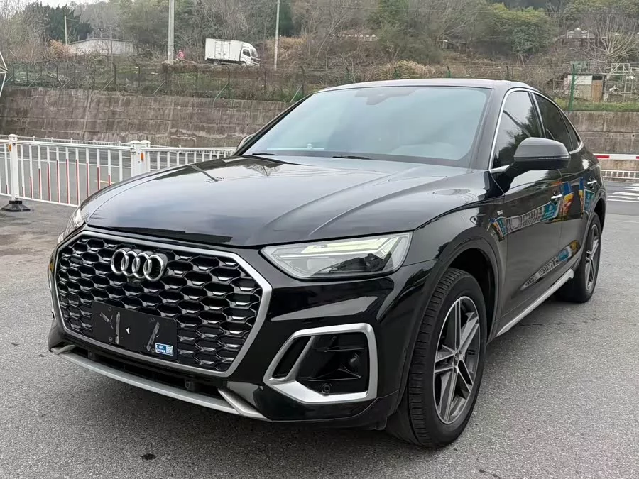 Audi Q5L Sportback