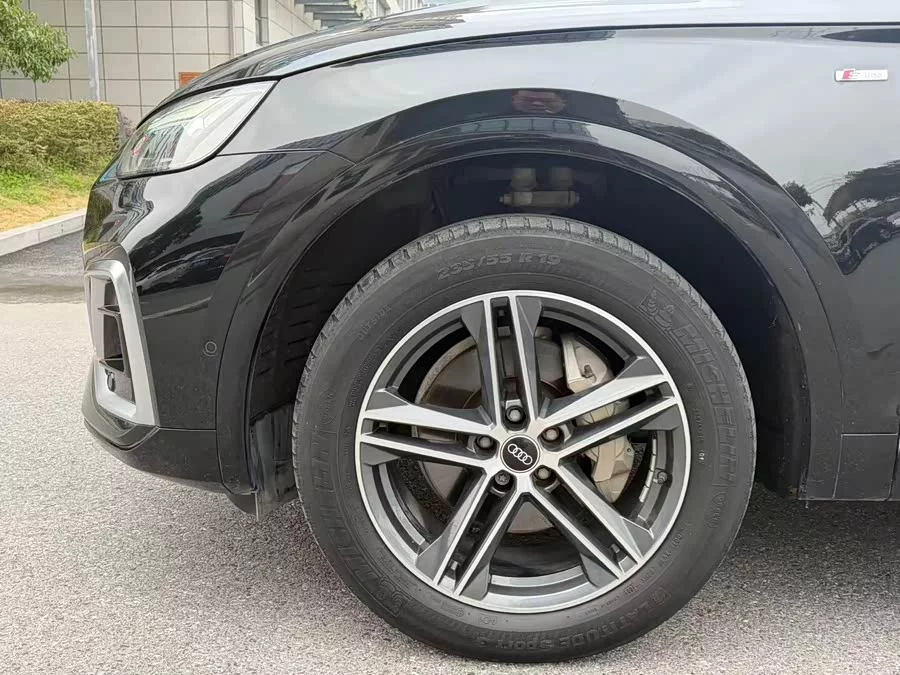 Audi Q5L Sportback