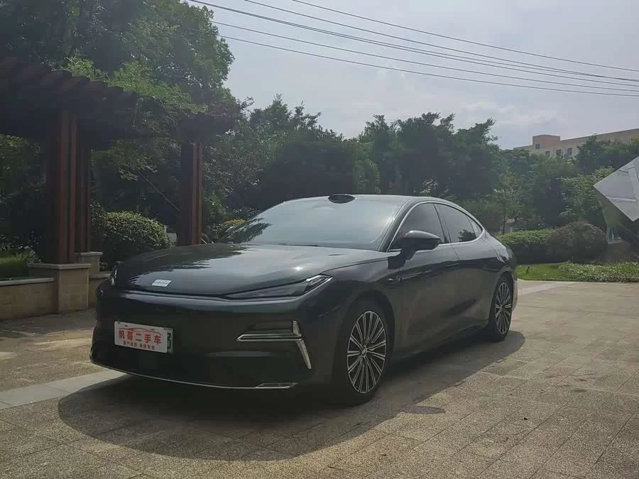 Geely Galaxy Star 8