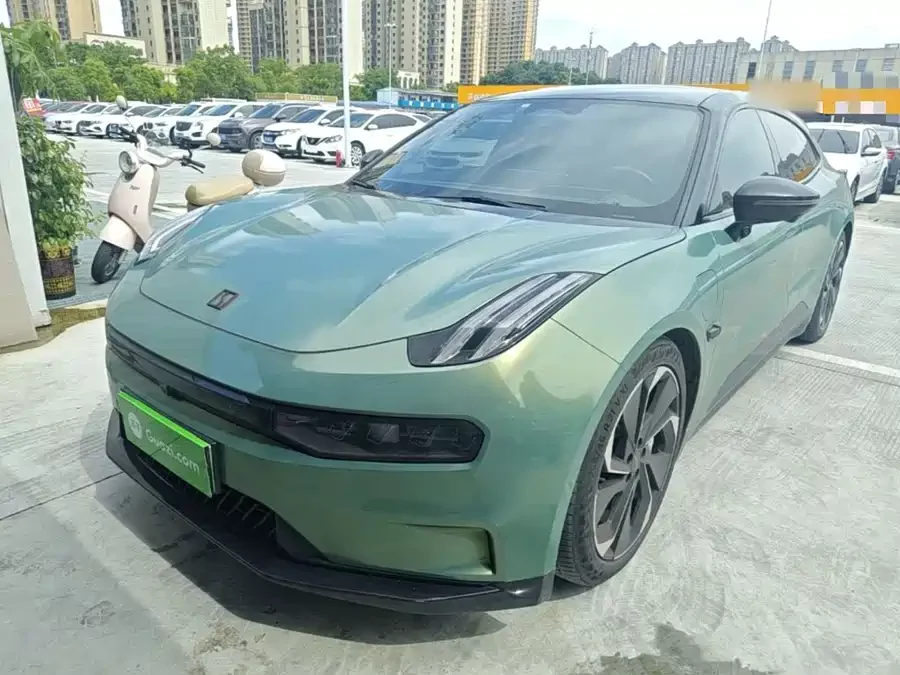 Zeekr 001