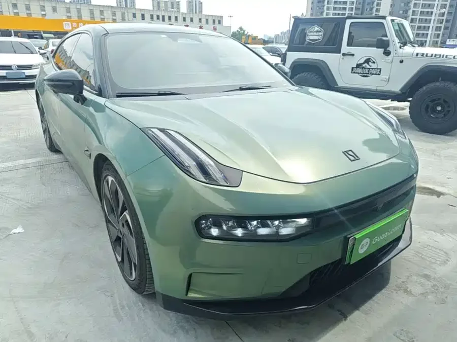 Zeekr 001