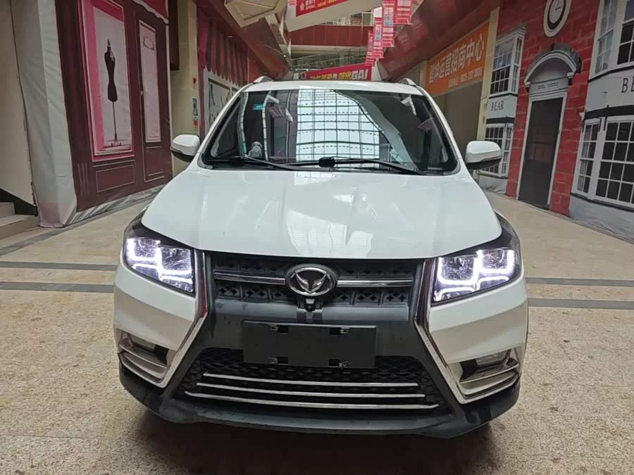 BAIC S3