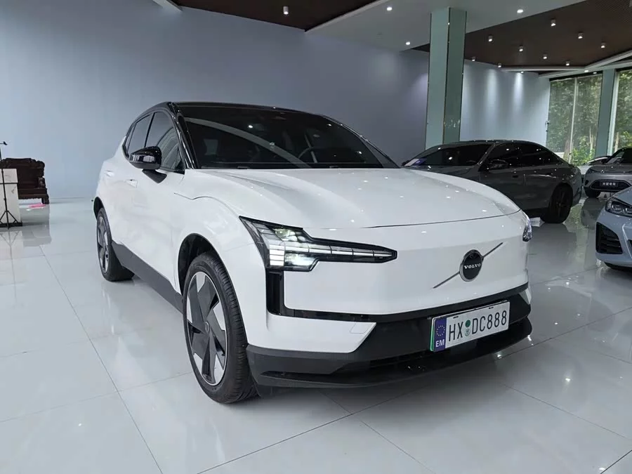 Volvo EX30