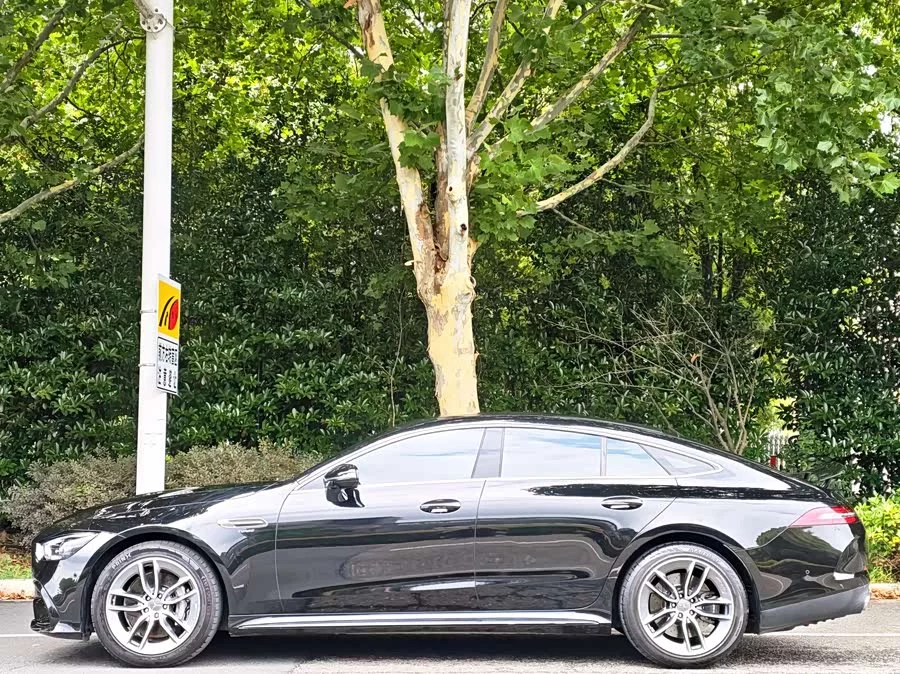 Mercedes Benz AMG GT