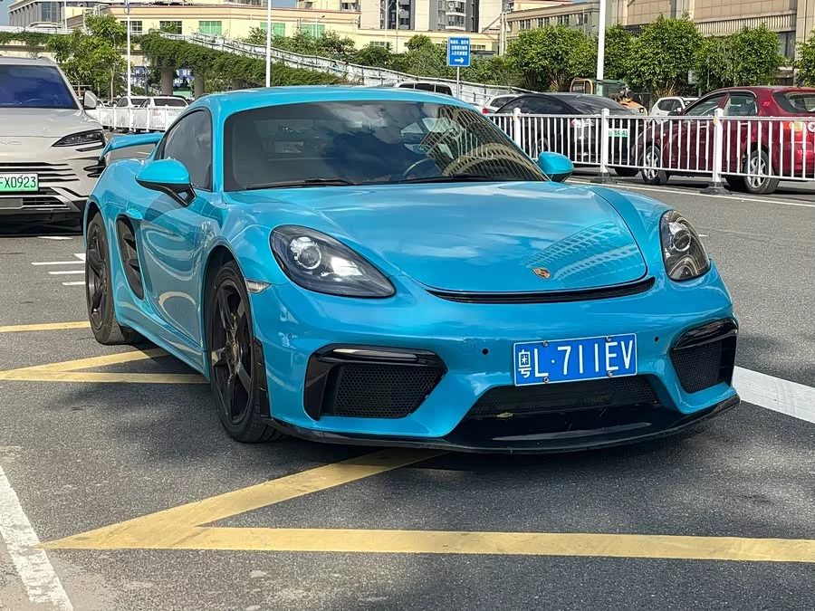 Porsche 718