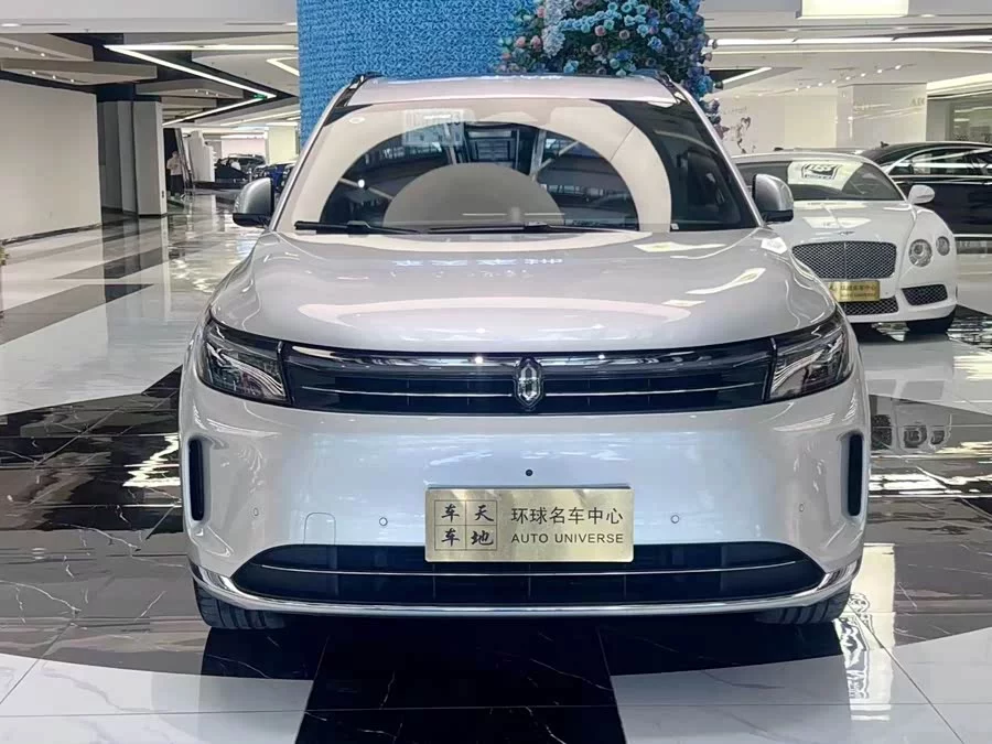 AITO Wenjie M7