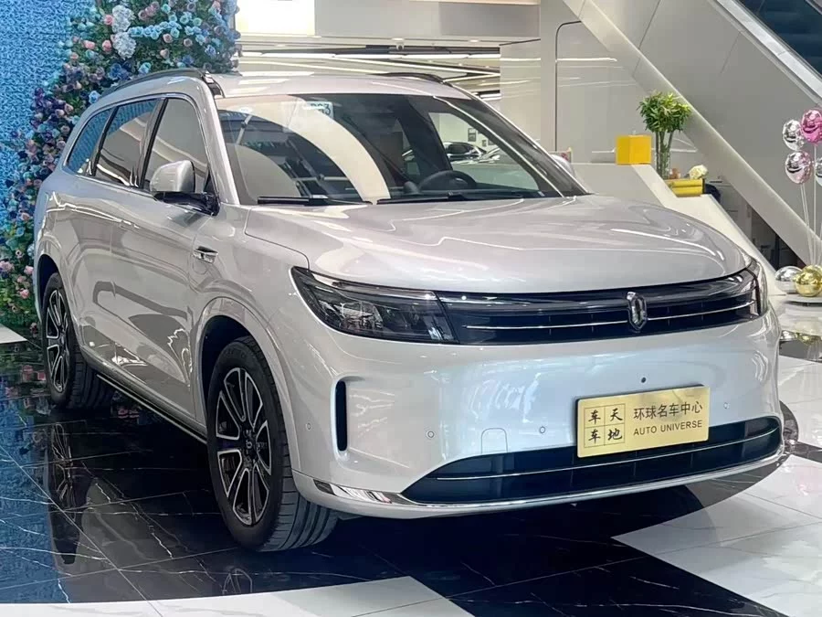 AITO Wenjie M7