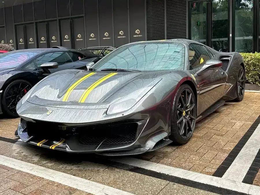 Ferrari 488