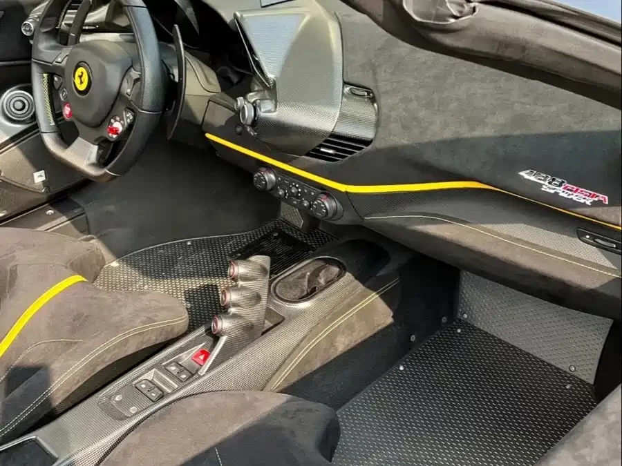 Ferrari 488