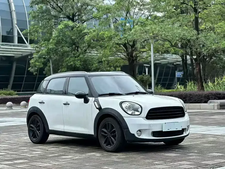MINI COUNTRYMAN