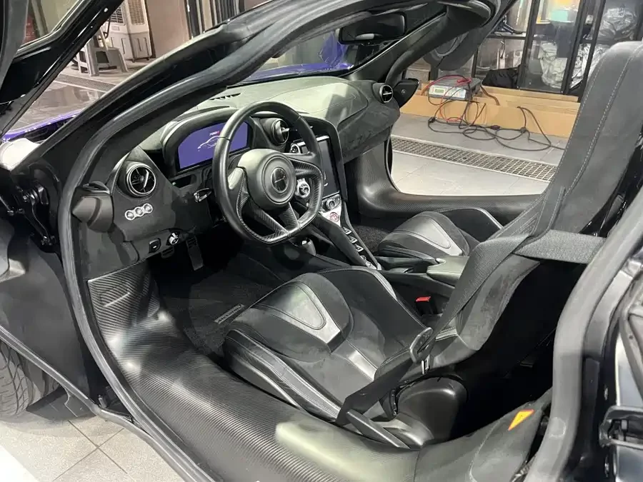 McLaren 720S