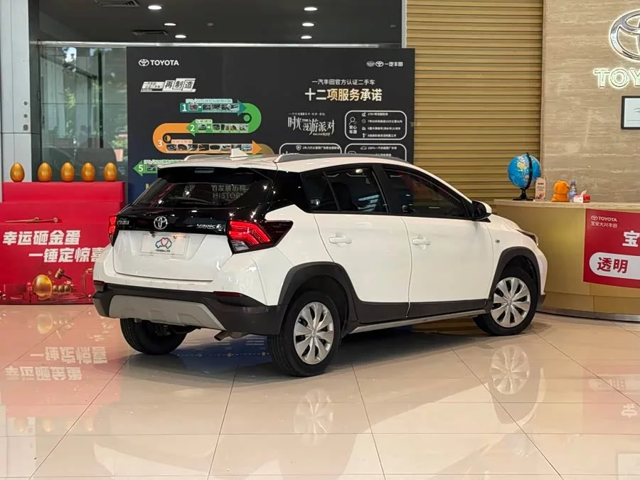 Toyota YARiS L