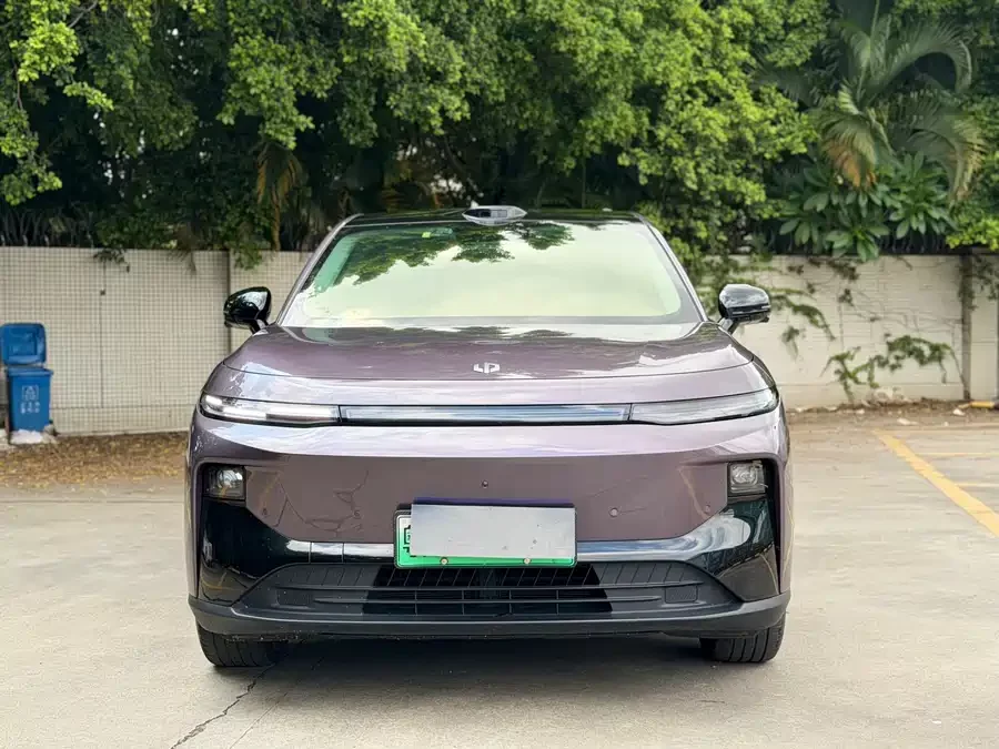 Leapmotor B10