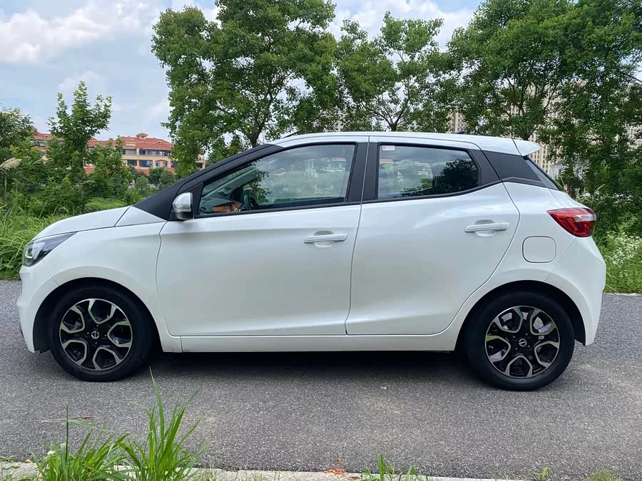 Jiangling EZ EV3