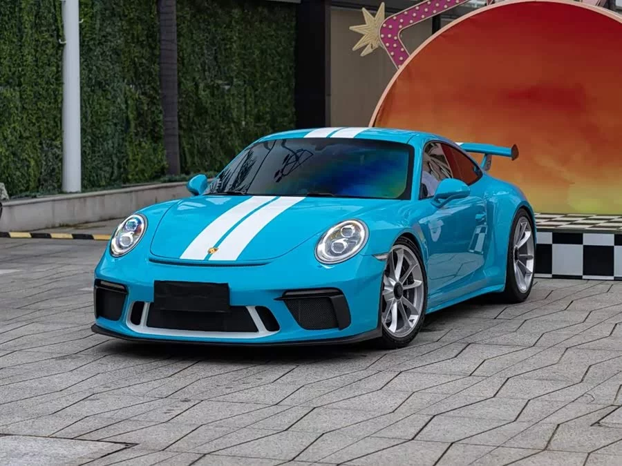 Porsche 911