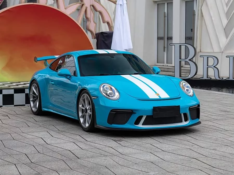 Porsche 911