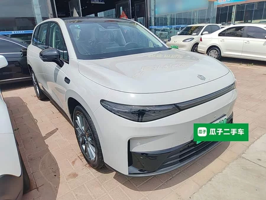 Leapmotor C10