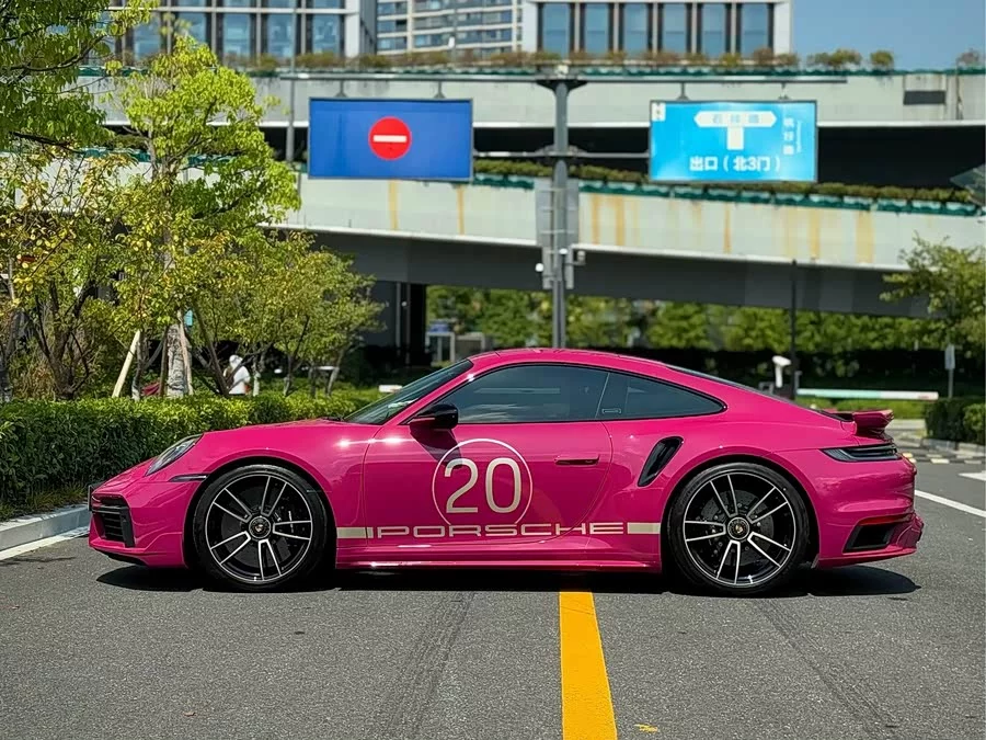 Porsche 911