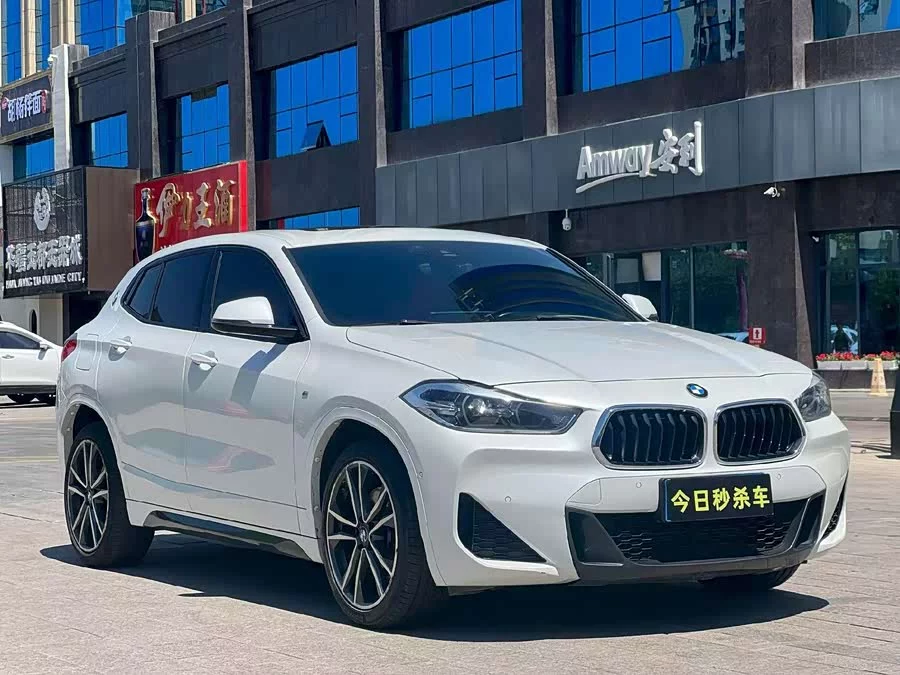 BMW X2