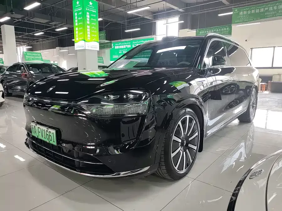 AITO Wenjie M9