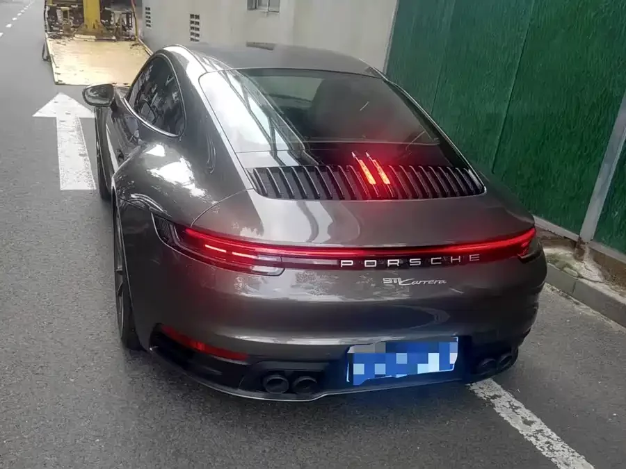 Porsche 911
