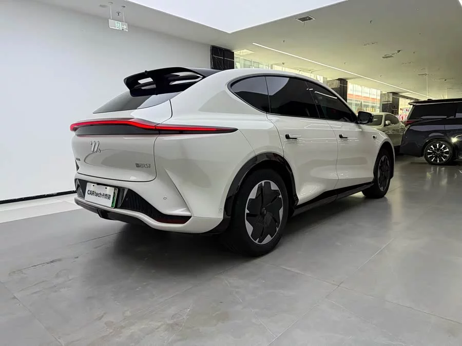 Zhiji LS7