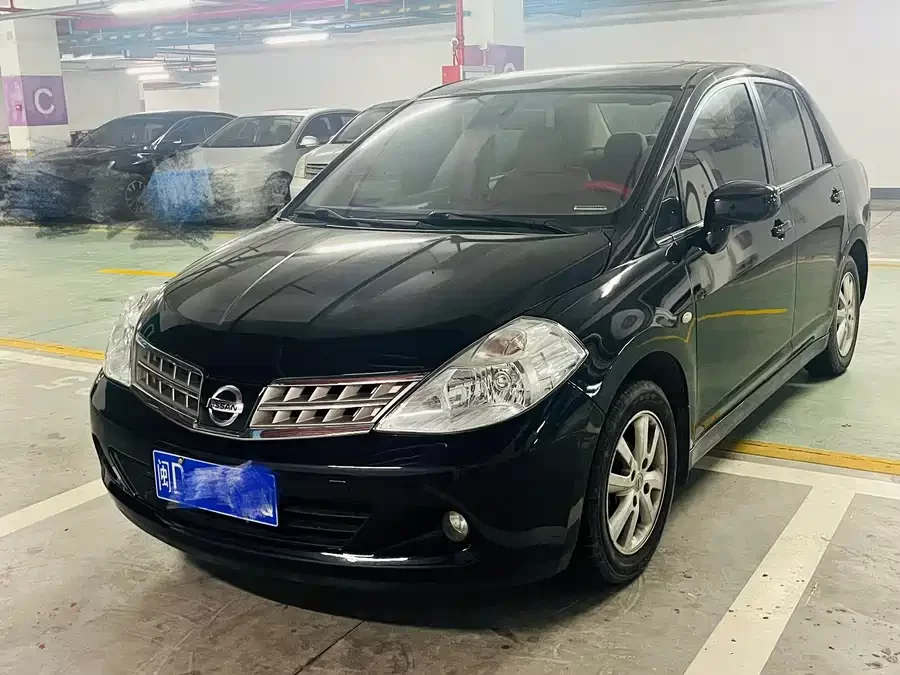 Nissan Tiida