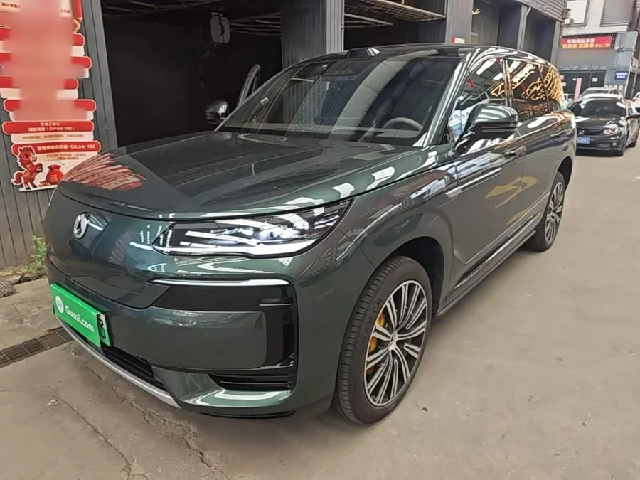 BYD N9