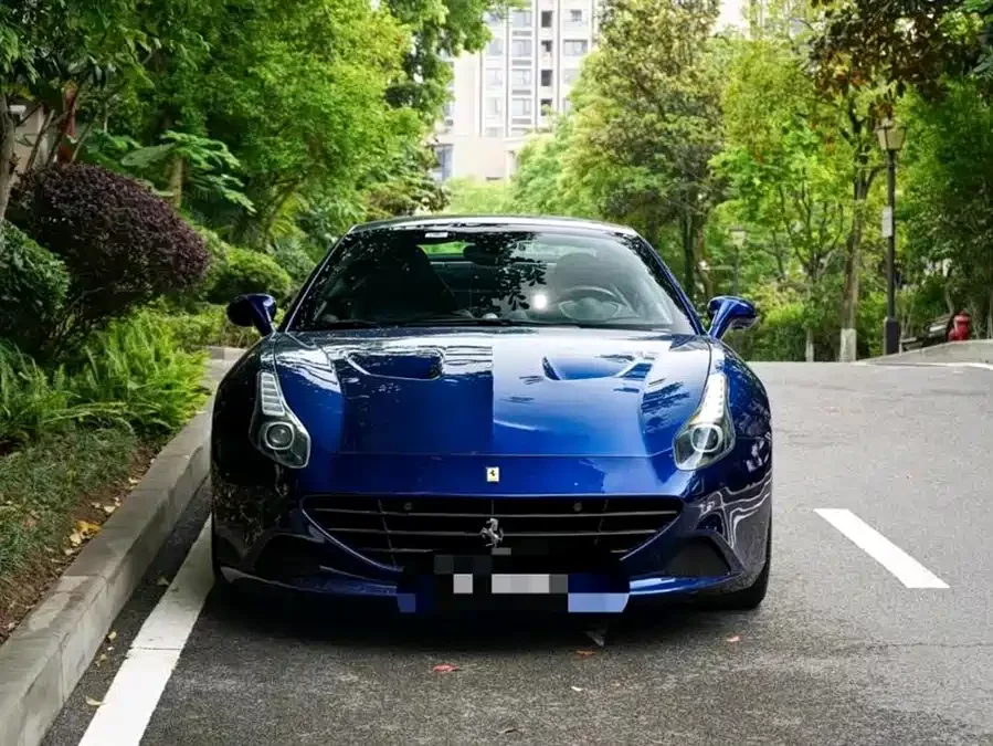 Ferrari California T