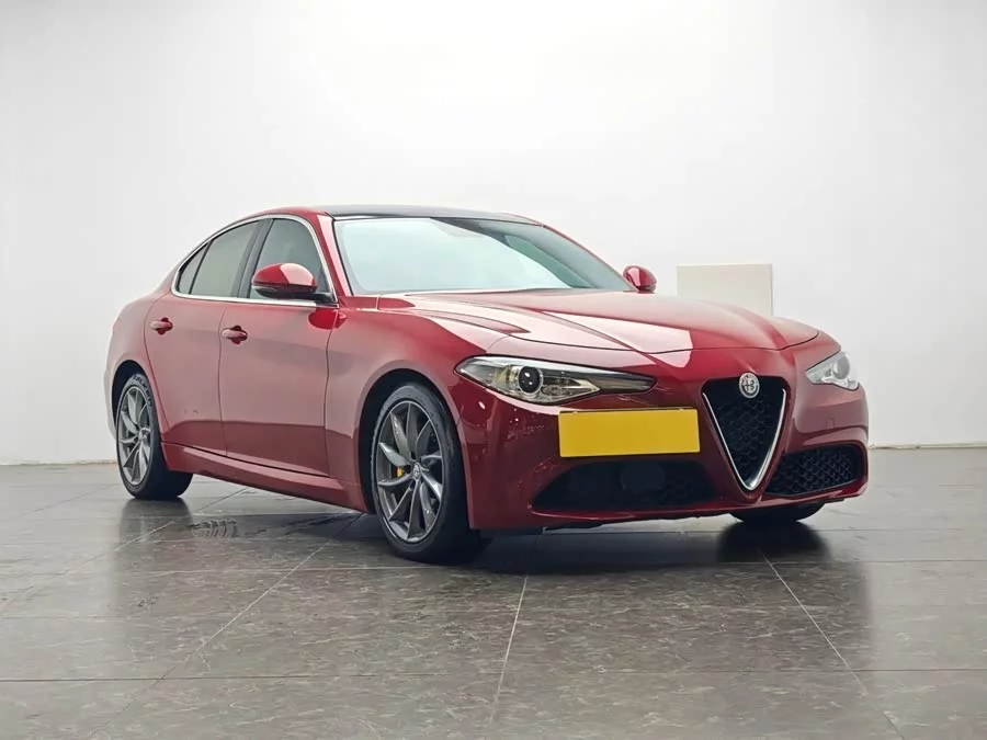 Alfa Romeo Giulia