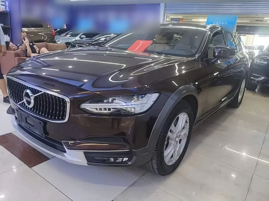 Volvo V90