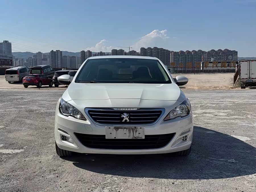 Peugeot 408