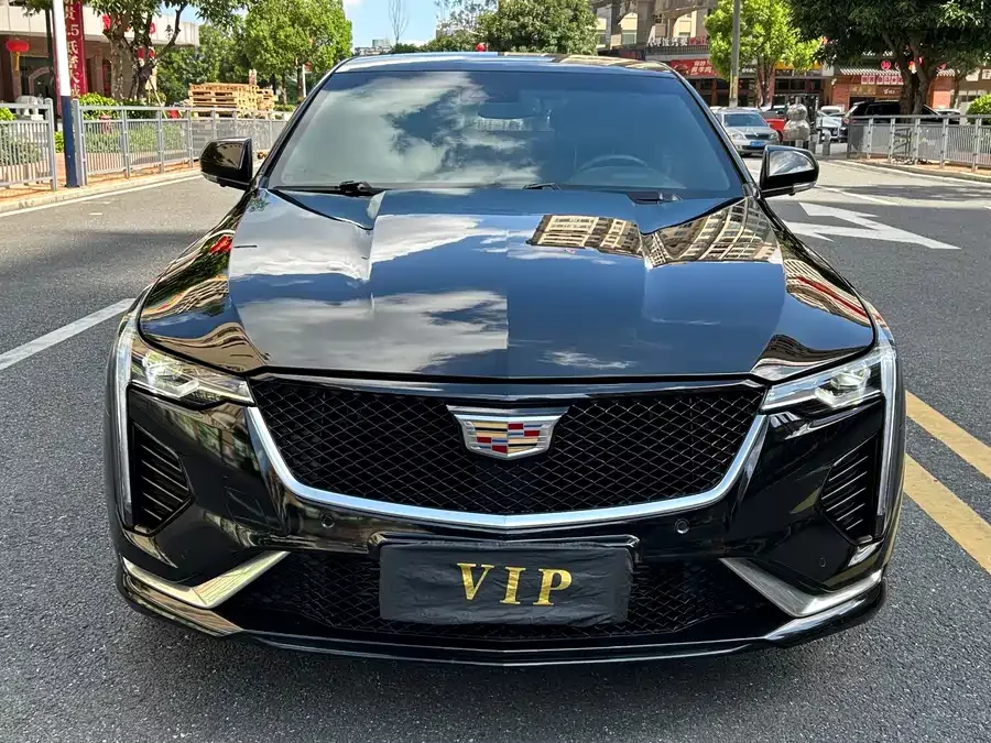 Cadillac CT4