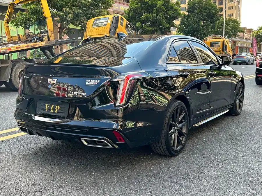 Cadillac CT4