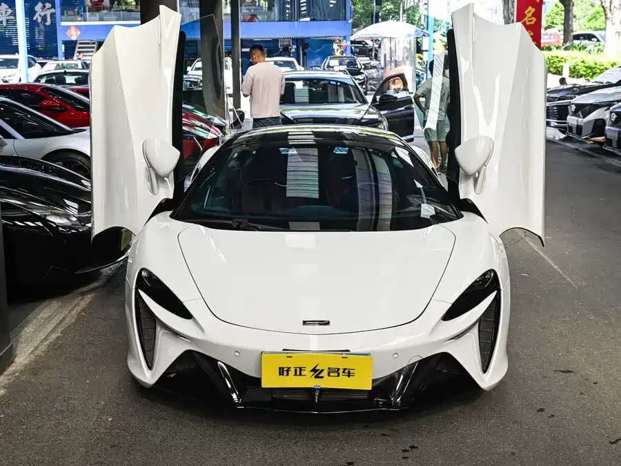 McLaren Artura