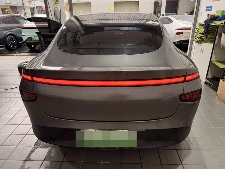 Xpeng P7