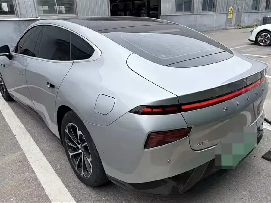 Xpeng P7