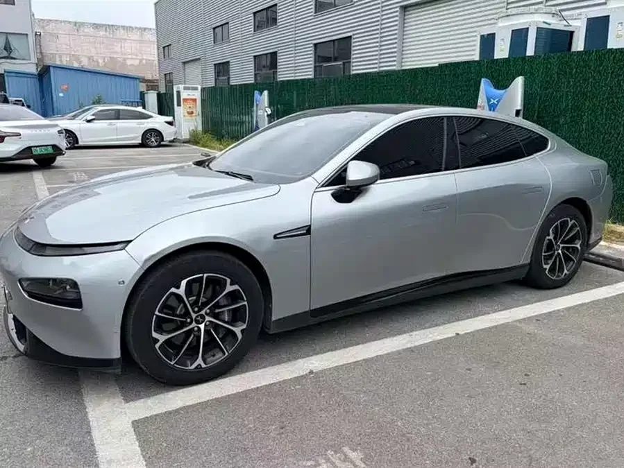 Xpeng P7
