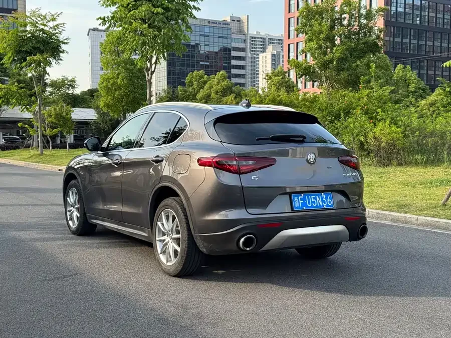 Alfa Romeo Stelvio