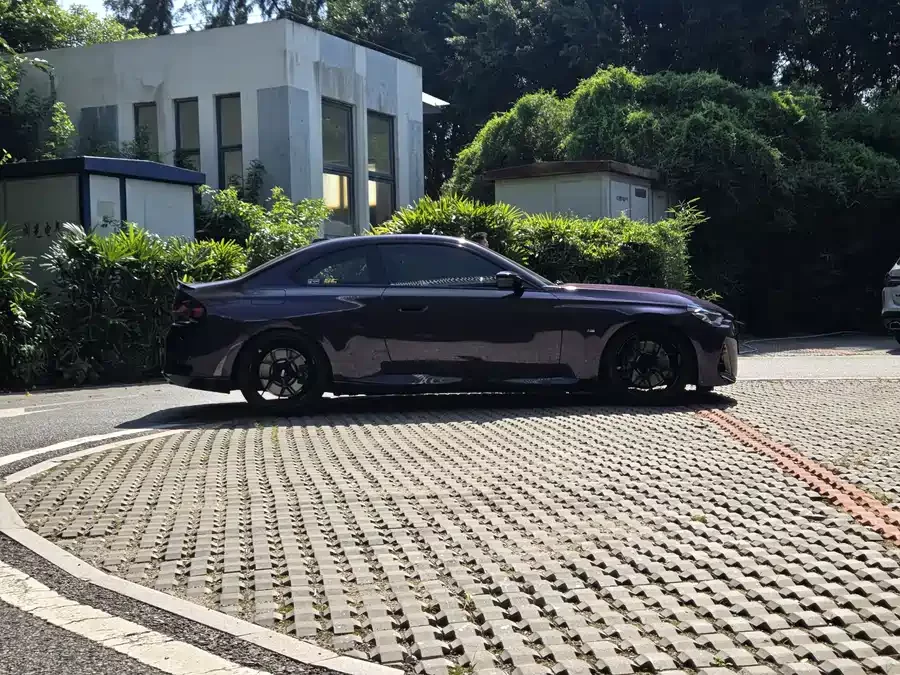 BMW M240i