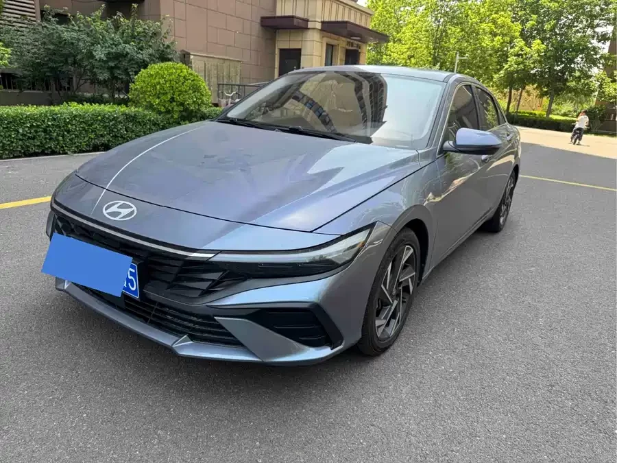 Hyundai Elantra