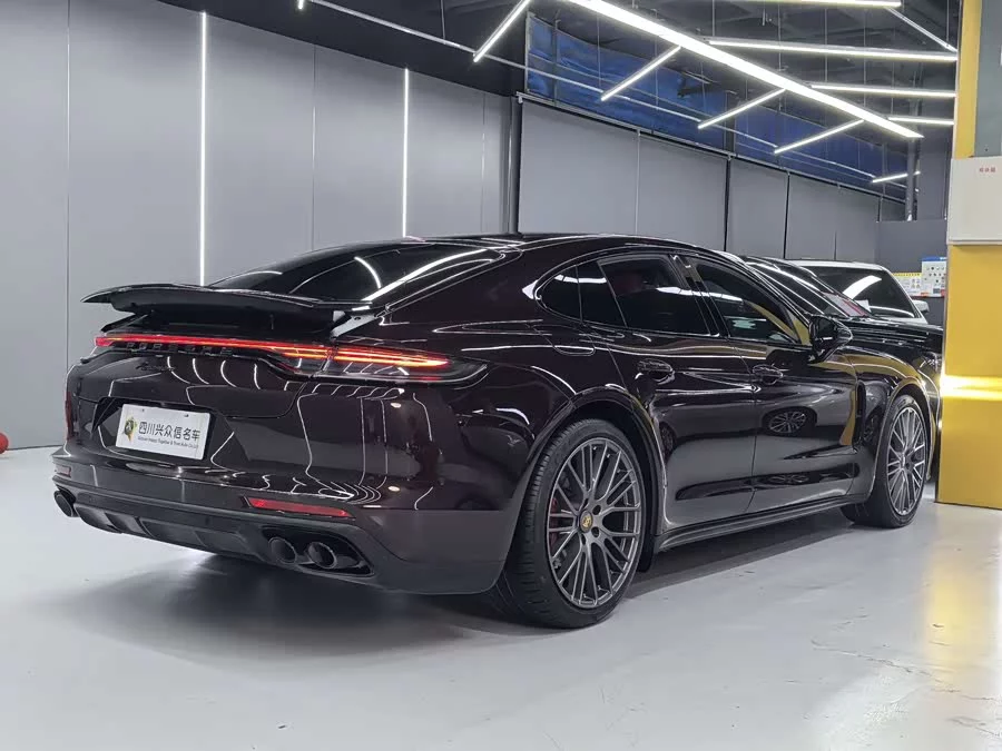 Porsche Panamera