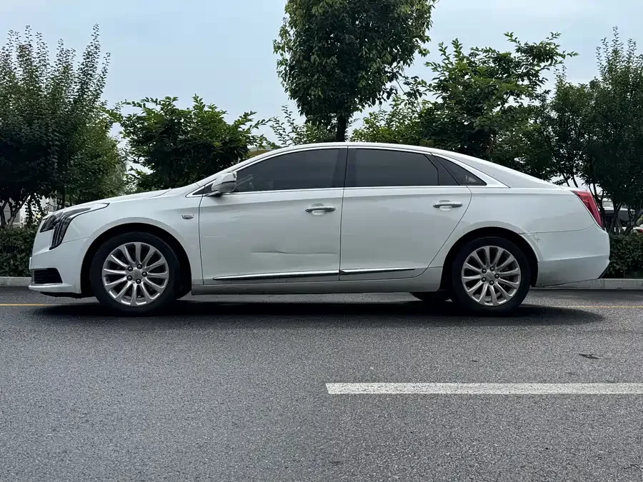 Cadillac XTS