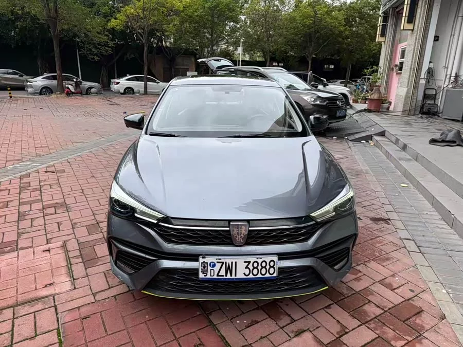 Roewe i5