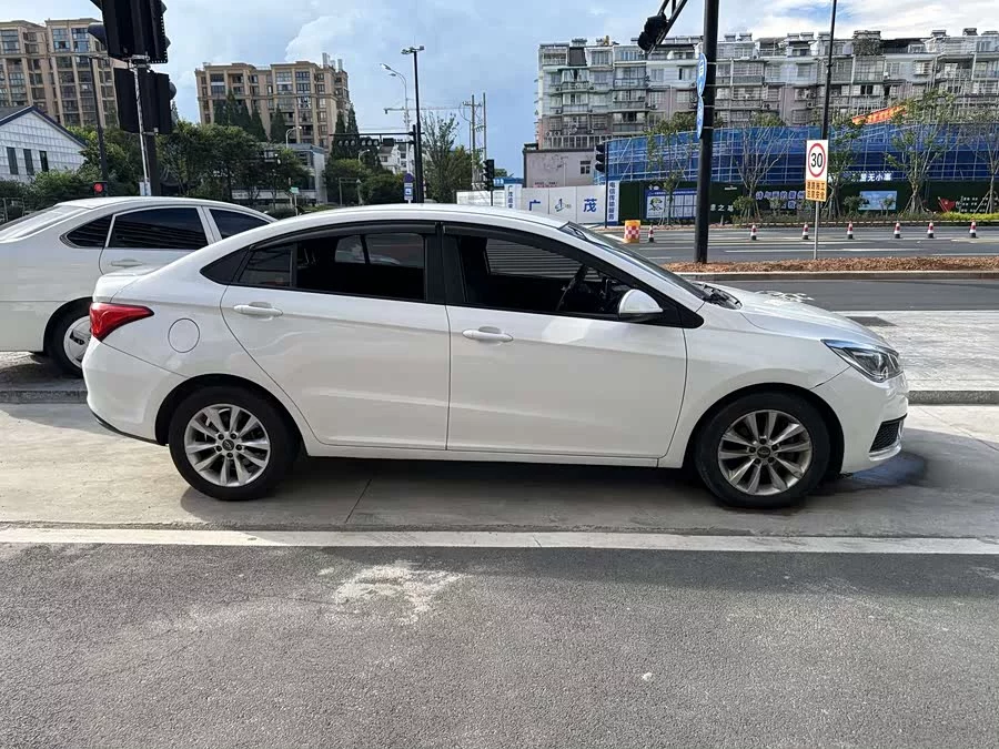 Chery Arrizo 5e