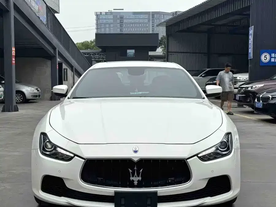 Maserati Ghibli