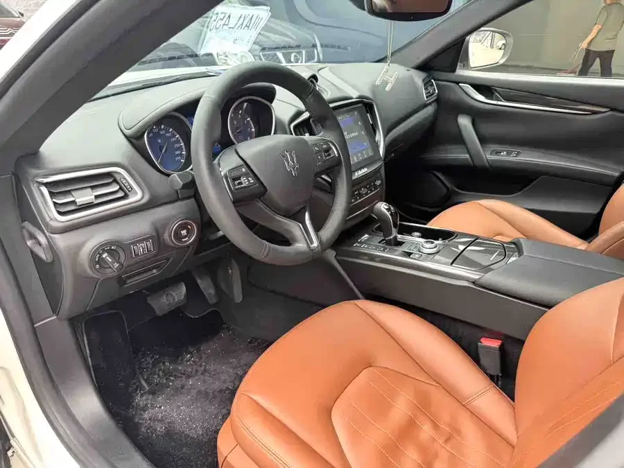 Maserati Ghibli