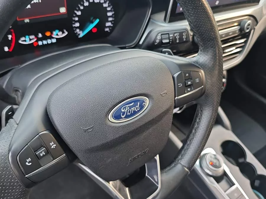 Ford Focus Active
