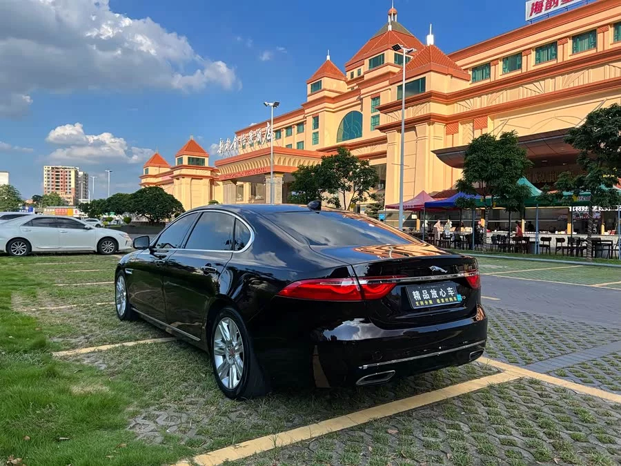 Jaguar XFL