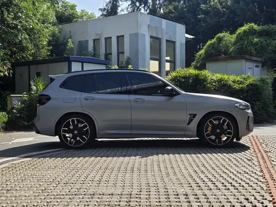 BMW X3 M40i